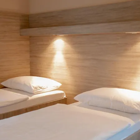 Garni Krsko 3* Leskovec pri Krskem