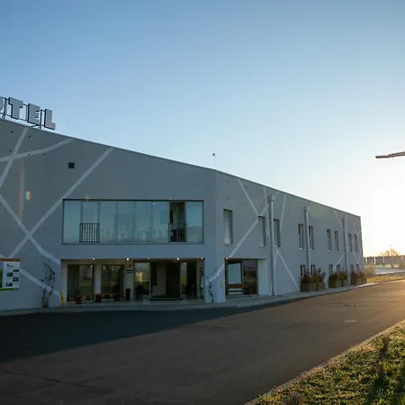 Garni Krsko 3* Leskovec pri Krskem
