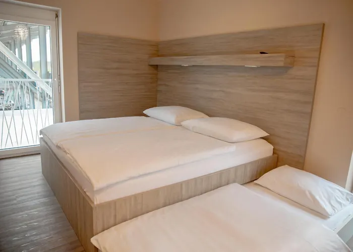 Garni Krsko 3* Leskovec pri Krskem